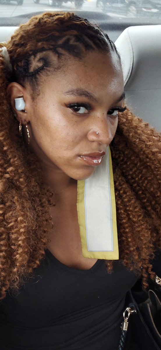 prettybrow1111's tweet photo. Got the hair done ❤️ for love money https://t.co/VXvspV025A