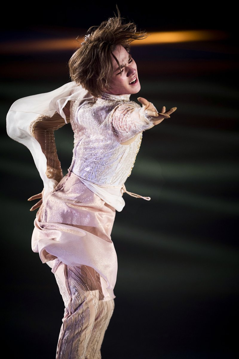 IceBrave_shoma's tweet photo. 宇野昌磨アイスショー #アイスブレイブ 
愛知公演 全4公演が終演！

沢山のご来場、沢山のご声援を
ありがとうございました✨

来週末は東京公演❣️
この夏のアイスブレイブは
円盤化、配信はございませんので
ぜひ肉眼で目撃しに来てください🔥

次は辰巳でお会いしましょう👋
🎫 https://t.co/axNinihEBS