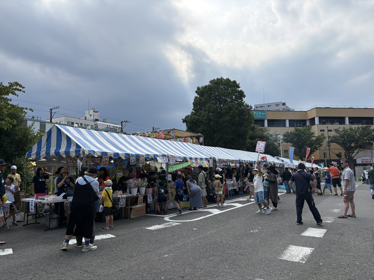 pescadola2007's tweet photo. 🟡 #第40回成瀬まつり ⚫️
📅8/3(日)
🏟️成瀬駅
ホームゲーム会場のある地元成瀬駅前のおまつりにチームみんなで参加しています🐥🏮💛
ペスカドーラ町田ブースも出店しているので遊びに来てください😊
#ThanksRespect
#南成瀬共栄会
#成瀬商友会
#メットライフ生命Fリーグ
#ペスカドーラ町田
#ペスカドーラ町田ファミリー💛
#共闘❤️🔥 #共創
#ALLforMACHIDA
#CIVICPRIDEOFPESCADOLA