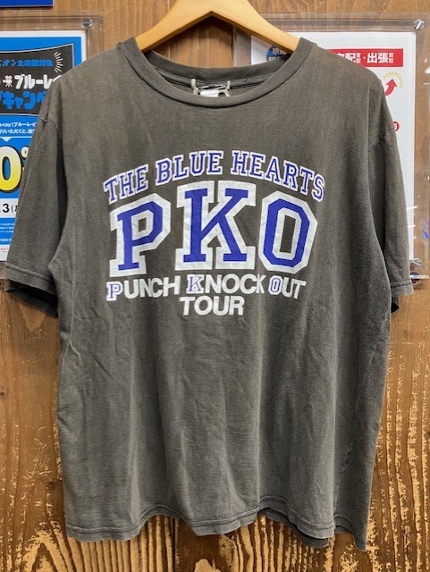 連日バンドTシャツ入荷しております。 本日はその中から2点ご紹介