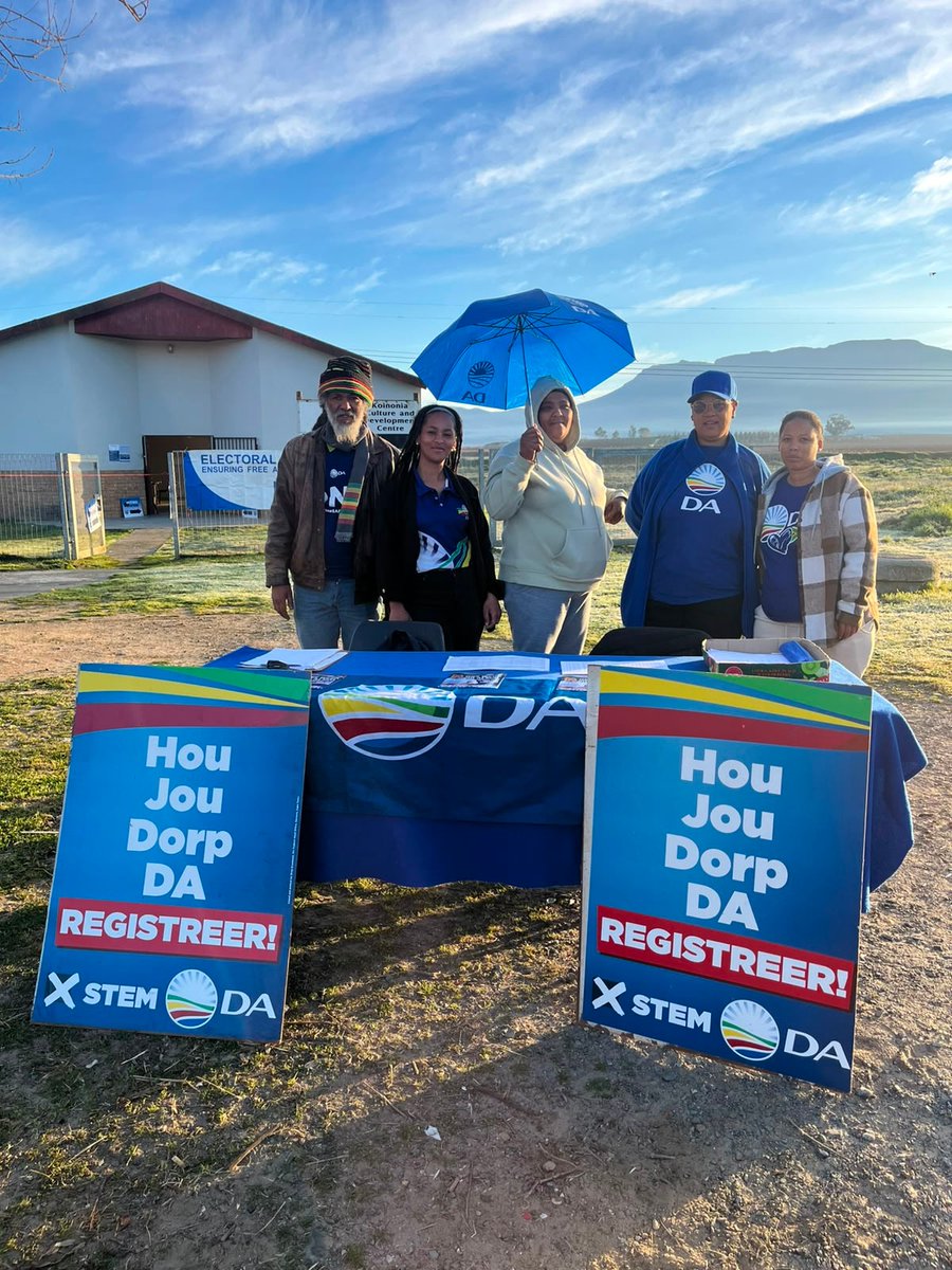 WesternCapeDA's tweet photo. 🚀💙 Last day to register! Show up to keep your future blue.

Register to protect your town or city and make your voice count where it matters most.

#RegisterToVoteDA💙 https://t.co/aWsiHnsl7Q
