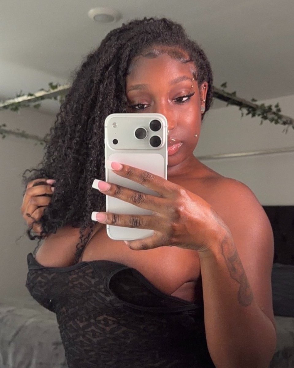 Inddigoldm8's tweet photo. ✨ Confidence is my power, passion is my art, and I’m proud of the person I’ve become. 💋
I don’t chase attention — I create my own spotlight. Thank you to everyone who supports my journey, my dreams, and my true self. ❤️🔥

#Confidence #SelfLove https://t.co/ecus7PeuNG