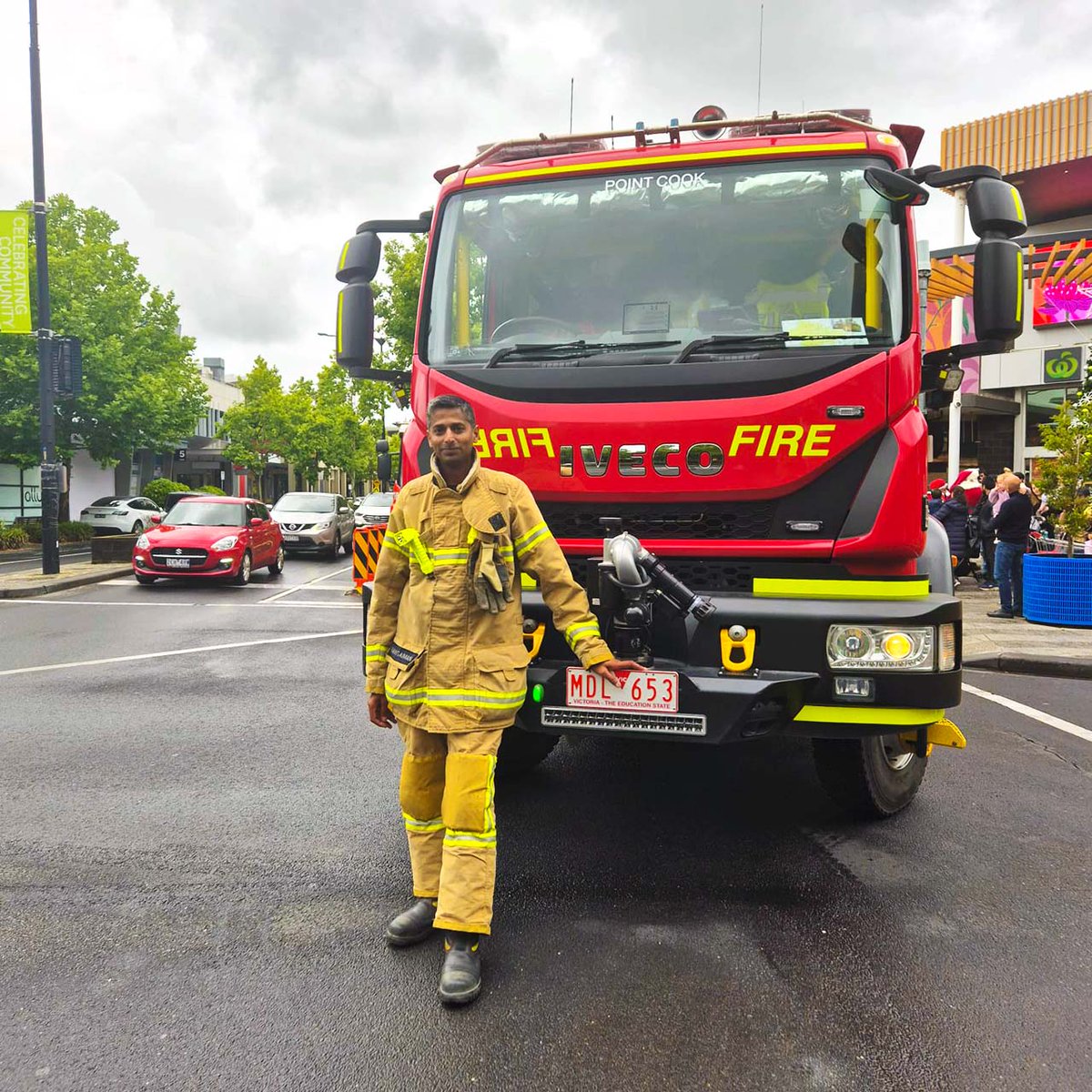 The_Indian_Sun's tweet photo. #PointCook #firefighter Karthick Thanigaimani climbs 28 floors in 25kg gear for #charity! Raising funds for cancer research, mental health &amp; PTSD support. Support our brave CFA volunteer—donate now! #TheIndianSun 

Read more 🔗 https://t.co/Tuhwm0LJPm https://t.co/V2CFZk9RTn