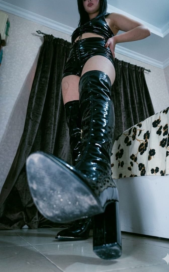 amiramistresse's tweet photo. Happy weekend puppies retweet follow and book your session Dubai ajman DM only serious
#mistressdubai #dubaimistress #uaemistress #DubaiLife #dubaimassage #dubaifemdom #gulfmistress
#عمه_جاده #عمه_ساديه #عمه_ديرتيه #عمه_جاده #عمه_عنيفه #عمه_متسلطه https://t.co/ewgPDxfSrf
