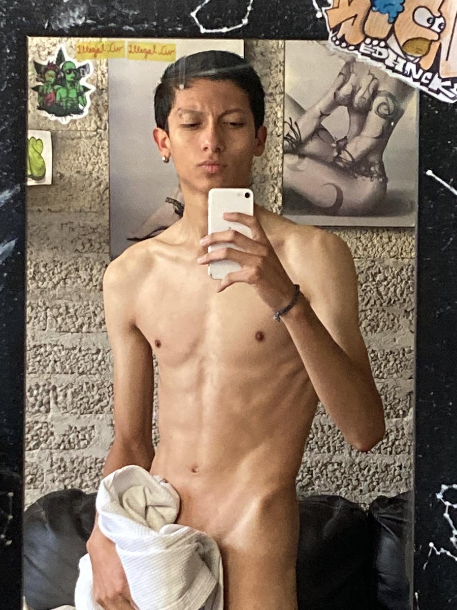 G59Alienboy's tweet photo. @Miku_nico1 @milfvanes Yo te puedo dar https://t.co/HGqS9SEyZJ
