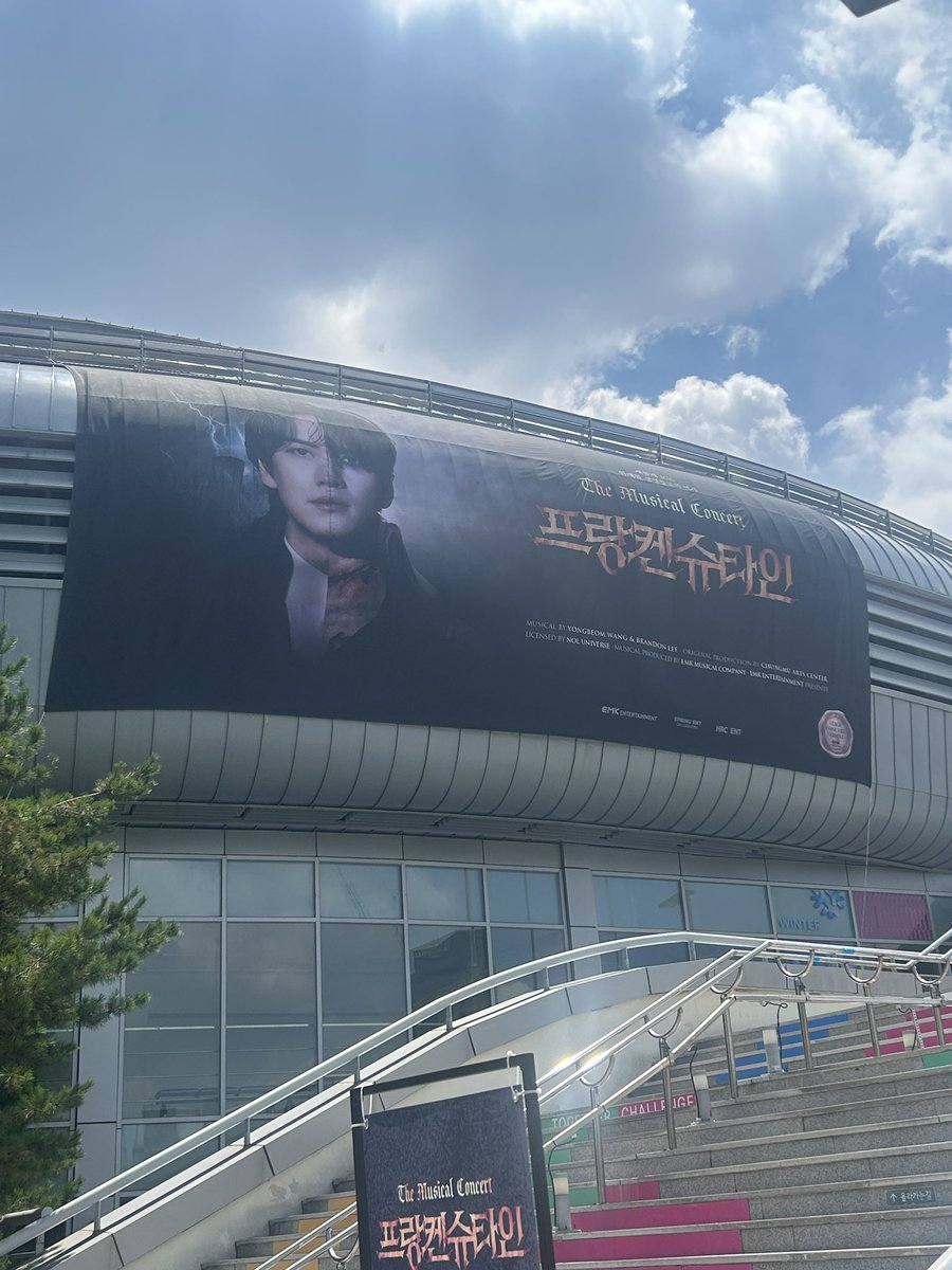 ybag5628's tweet photo. 프랑켄!!!!!!!!! 북극 가자 https://t.co/abVBqgPNdJ