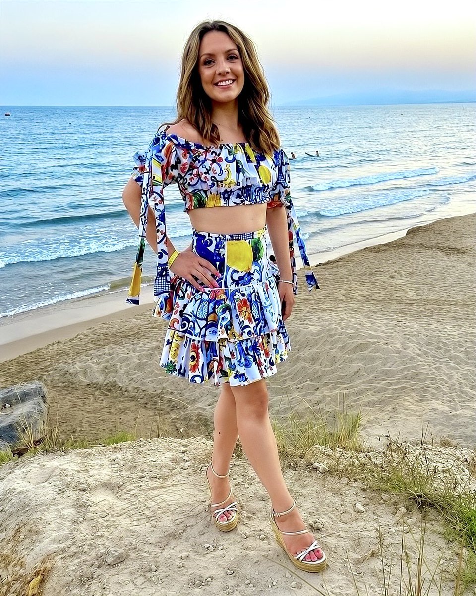 raymach1's tweet photo. LAURA

🏖️

#LauraTobin
#ITVWeather https://t.co/oacvDegrn2