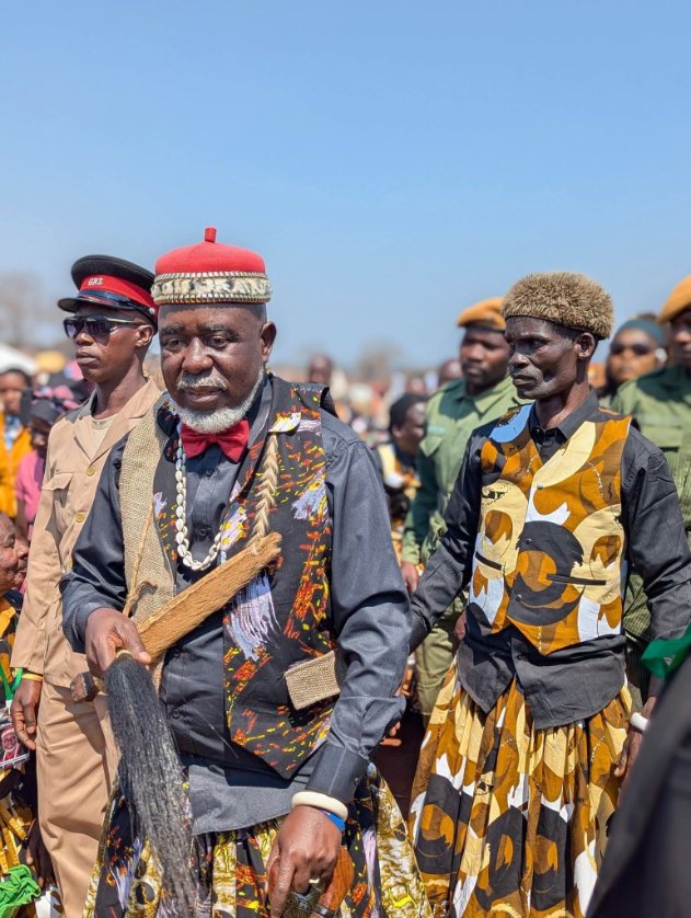 TourismZambia's tweet photo. Lubiinda Ntongo Traditional Ceremony 2026!

Held annually at the Mumena Royal Establishment in Kalumbila District, North-Western Province, the Lubiinda Ntongo Traditional Ceremony is a vibrant celebration of the Kaonde people's rich cultural heritage. 

#LubiindaNtongo2026 https://t.co/jA4aM0TxuK