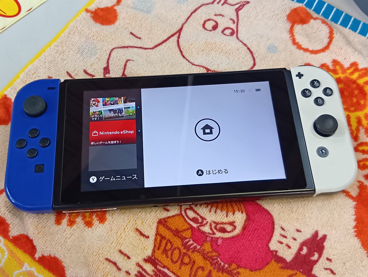kunoshoten's tweet photo. 任天堂　Nintendo
スイッチ　Switch
HAC-001(-01)
入荷

難あり
・スタンド欠損
・左側ジョイコンのスライドがあまい

動作確認済み
初期化してあります
￥１０，０００

#任天堂
#スイッチ
#Switch
#鉄道忘れ物
#久野商店 https://t.co/NREHtSlCSG