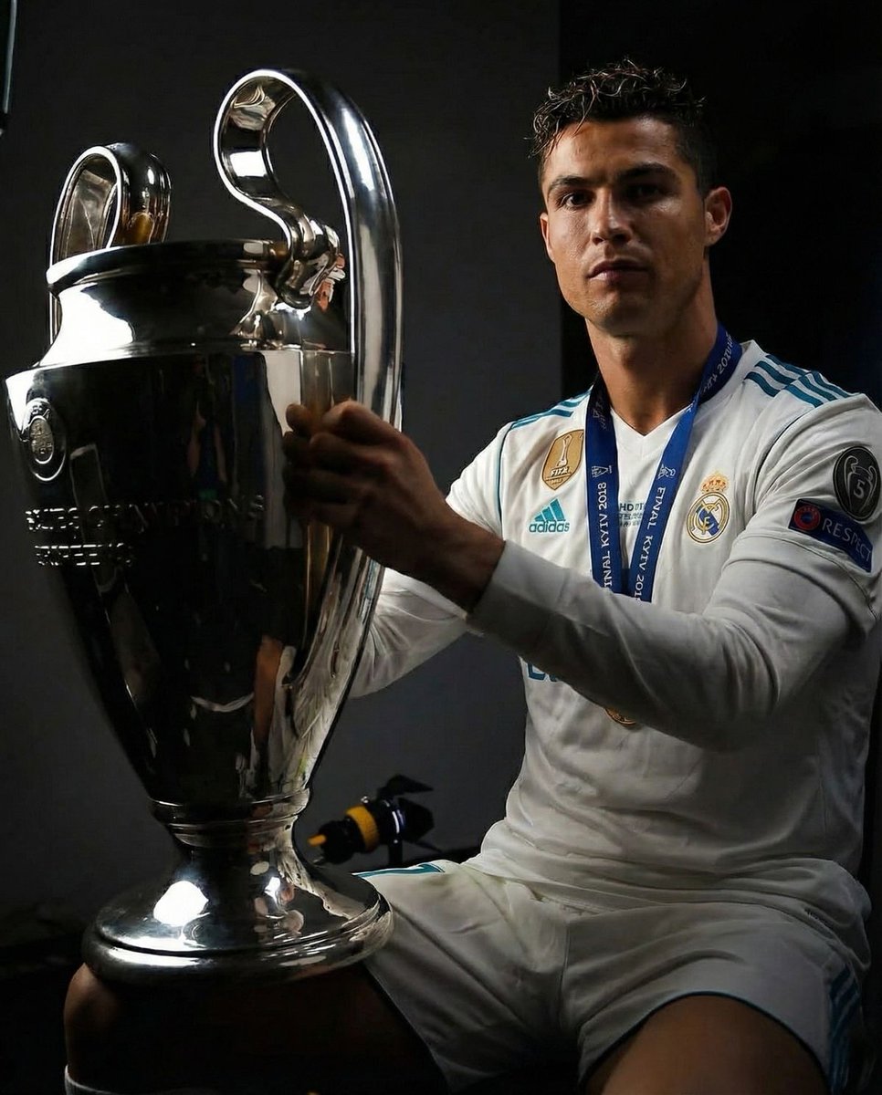 theMadridZone's tweet photo. El Bicho. 🐐 https://t.co/FBN8w9pJCW