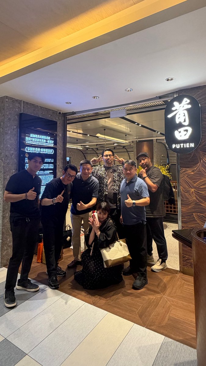 shimayanramen's tweet photo. マニラ出店やばい事に。。。

2店舗目オープンに向けて、現地へ行き現場調査と打ち合わせしてきたんやけど、最後にまさかのサプライズで

「3店舗目も12月オープン！」

…え？（笑）

もちろん簡単じゃないし、課題は山ほどあります！でも、課題があるから面白い！

ゼロから店を作って、現地のお客様に愛される店へ育てていく。

この過程が一番ワクワクします。

海外事業、本気で加速します。
ということで…

付き人・海外事業メンバー、本気で募集します！

世界で勝負したい人。
飲食で人生を変えたい人。
普通じゃ物足りない人。
波に乗りたい人。
とりあえずおもろそう！で働きたい人！

一緒に、世界に日本の飲食を広げましょう！
インパクトと与える立場に回りましょう！