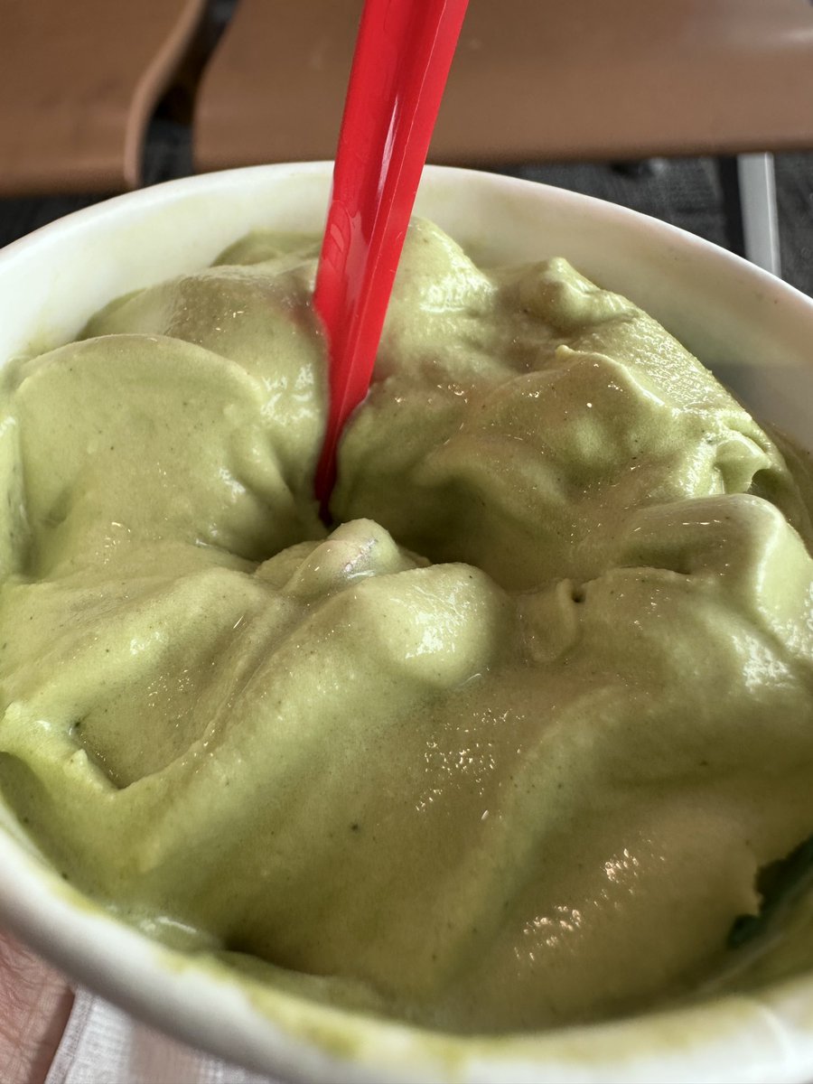 HiZack1420917's tweet photo. My Matcha ice cream taste so good😄 #matcha https://t.co/KJDSIQHahe