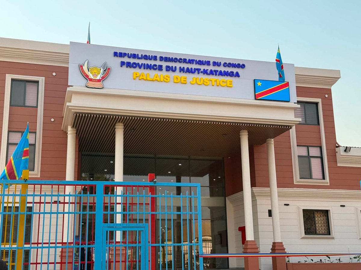 MTPRDC's tweet photo. EN IMAGES | Deux ans de travaux auront suffi pour doter le Haut-Katanga d'un nouveau Palais de Justice, inauguré hier par le Président de la République, Félix Tshisekedi. Une étape importante pour la justice congolaise.🇨🇩👏 https://t.co/LTTAQAnvu7