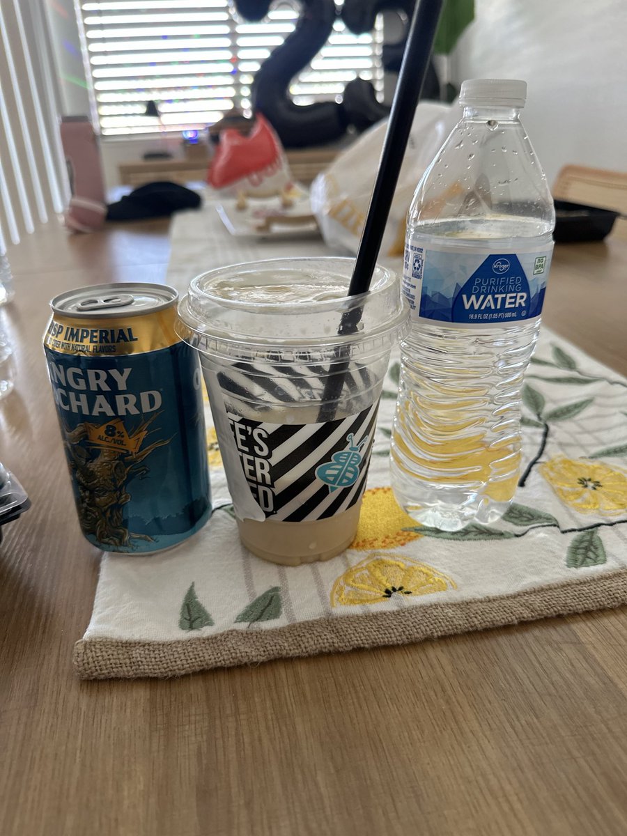 t4tspidey's tweet photo. i really had an angry orchard and coffee and then a white claw surge and thought my tummy would be fine.....#owie #gayandstupid https://t.co/j8CzFBKich