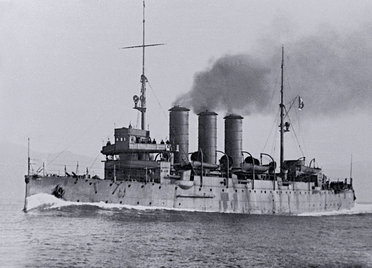 DramaWarship's tweet photo. Date: Winter 1913. Location: The Gulf of Genoa, Italy. Event: Requisitioned by the Italian government and renamed Libia, former Ottoman protected cruiser Drama is performing machinery trials on the 6th year of construction works by the Gio. Ansaldo & C. shipyard. She will be commissioned into the Italian Navy in March.
