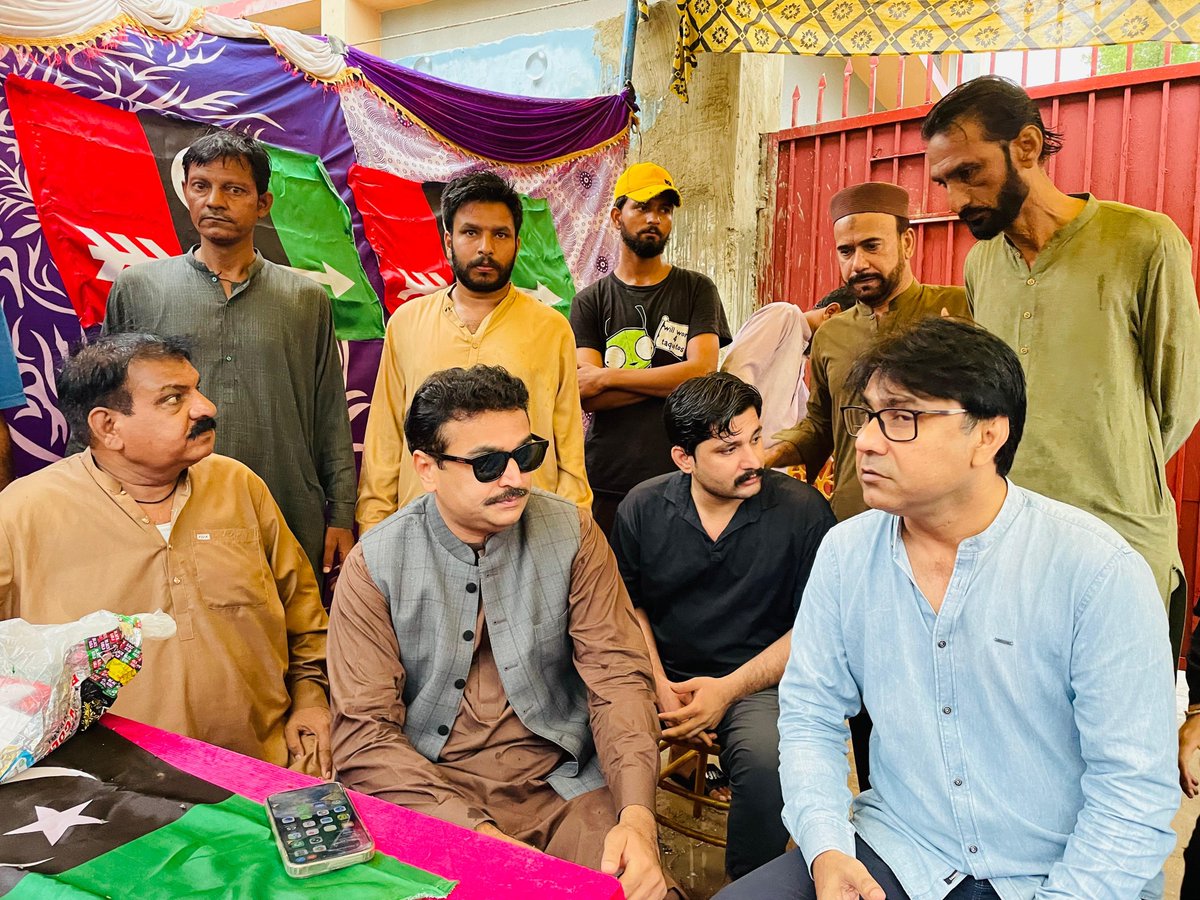 Sheerazkeerio72's tweet photo. Mayor Hyderabad @KashifShoroPPP visited PPP election camps on polling day for the LA-40 Valley-01 Kashmir Legislative Assembly elections and met with party workers.
@jamkhanshoro
#PPP #LA40 #KashifAliShoro #KashmirElections https://t.co/7Ri5udYZqo