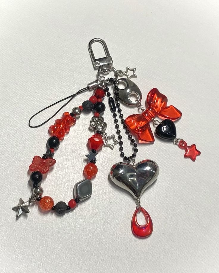 k4tsong's tweet photo. *jingles  keychain  adorned  with trinkets* https://t.co/I3N7gwyvRN