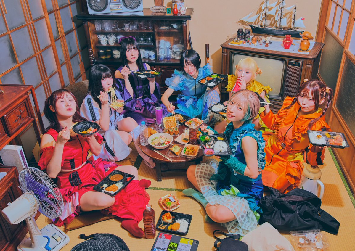 SOMO2_official's tweet photo. ╭━━━━━━━━━━╮

    New visual release

╰━━━━━━━━━━╯

🩵アルティメット ミキ/ @SOMO2_miki
❤️ゴゴノ コトコ / @SOMO2_kotoko
💜ツクヨミ ケイコ / @SOMO2_keiko 
💚リッカ ニトリ/ @SOMO2_nitori
🤍ヒナリ ナリ/ @SOMO2_nari
🧡ヒノメ ミッポ/ @SOMO2_mippo
💛ラーラ ライ / @SOMO2_rai

Subscription
https://t.co/zLNdOotJdW

YouTube
https://t.co/FbLcle53cC

Instagram
https://t.co/U7jqCCmuws

#SOMOSOMO