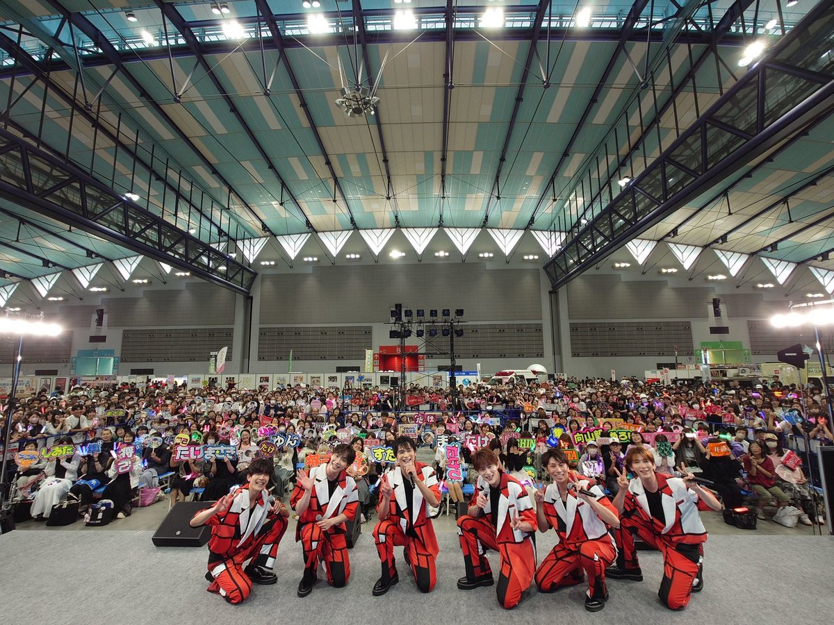 shin_show_wa's tweet photo. この２日間は、
和歌山県『Sky Art Fest2026』
宮城県『みやぎ元気まつり2026』へ！！

暑い熱いステージとなりました！！！
無理は禁物！！
お身体に気を付けてこれからも
元気な姿でお互い会いましょうね！

お越し頂いた皆さま！
ありがとうございました😊😭LOVE https://t.co/OugZCWnXBG