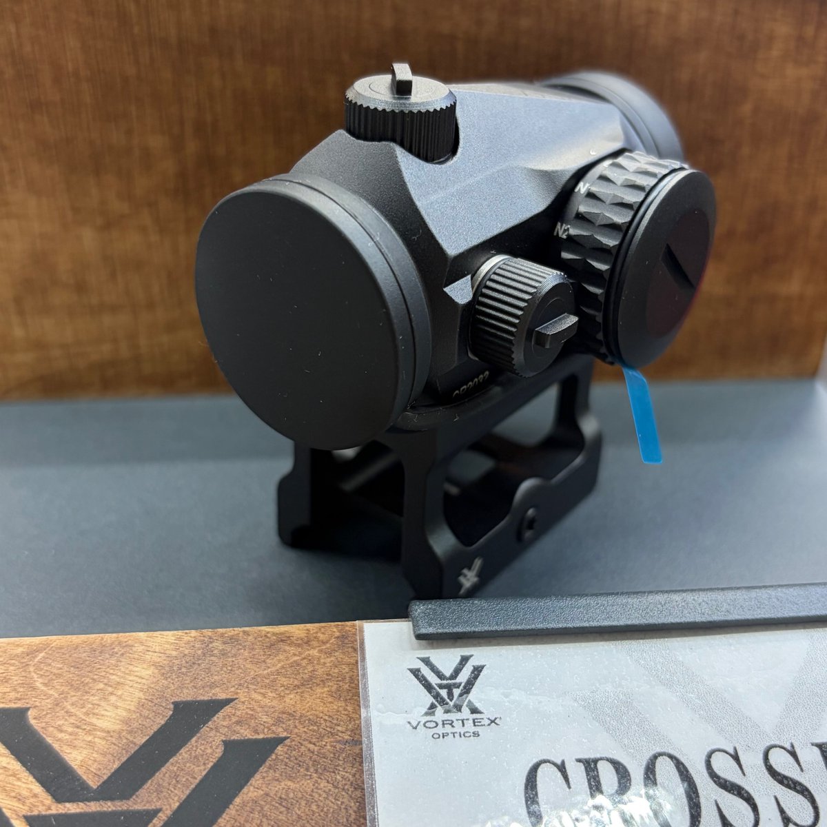 liberator8127's tweet photo. 🔴 VORTEX Crossfire Red Dot
「初めての実銃対応ドットサイト、何を選べばいい?」そんな方におすすめしたい定番モデル。
クリアなレンズとシャープなドットで狙いやすく、コンパクトながら素早いサイティングをサポート。
シンプルな操作性で幅広く支持されています!
#LIBERATOR https://t.co/OoAjdhiEeE