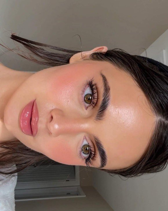 ceelasylviaa's tweet photo. i love myself, i am healthy, i am confident, i am strong, i am worthy, i am irresistible, i am living my dream life. https://t.co/2XuzqtKsbU