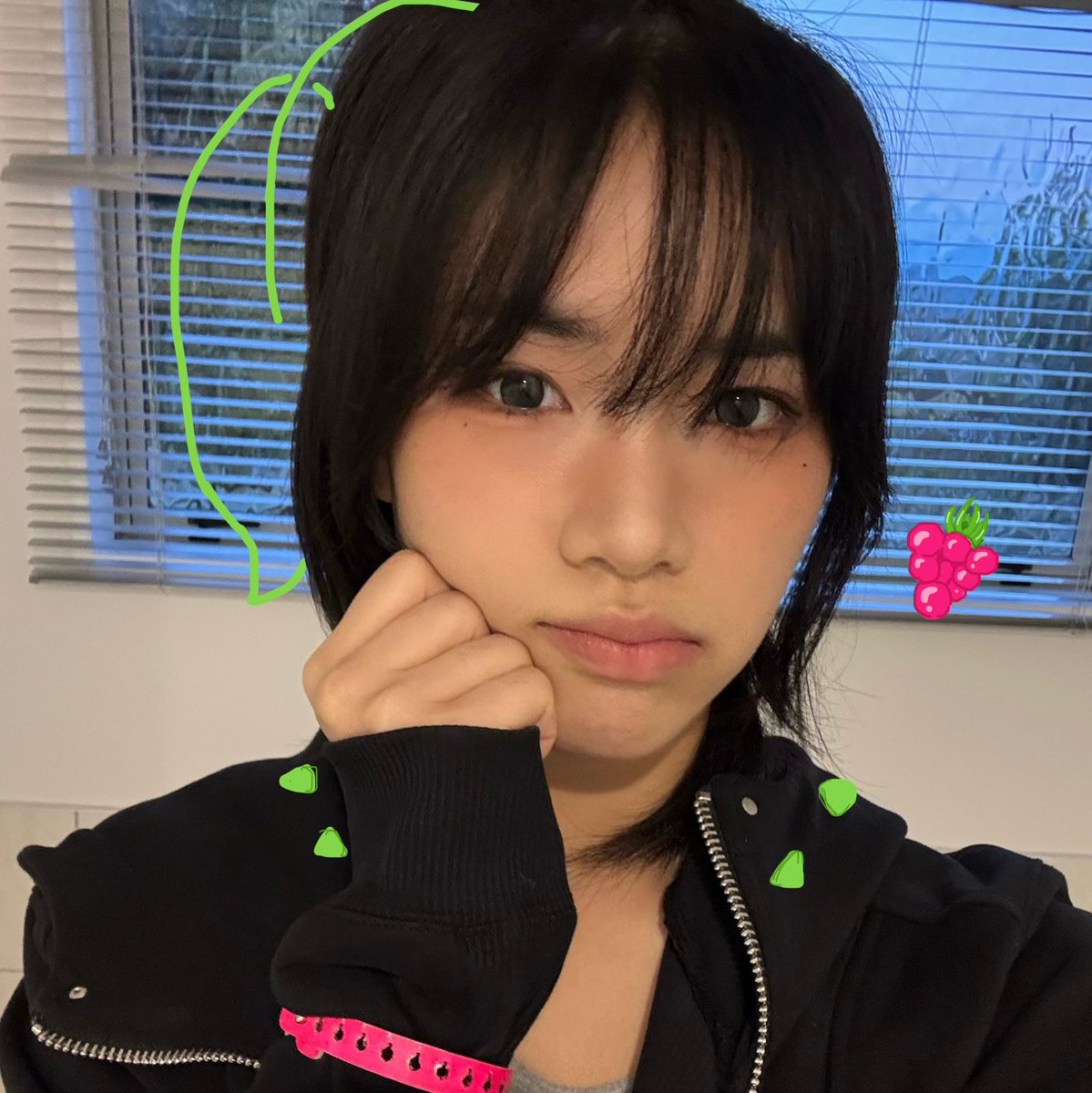 YPS_Forever124's tweet photo. 프롬 새로운 프사!! 동코리타🌱⋆｡💚 https://t.co/4IkXF3EDGB