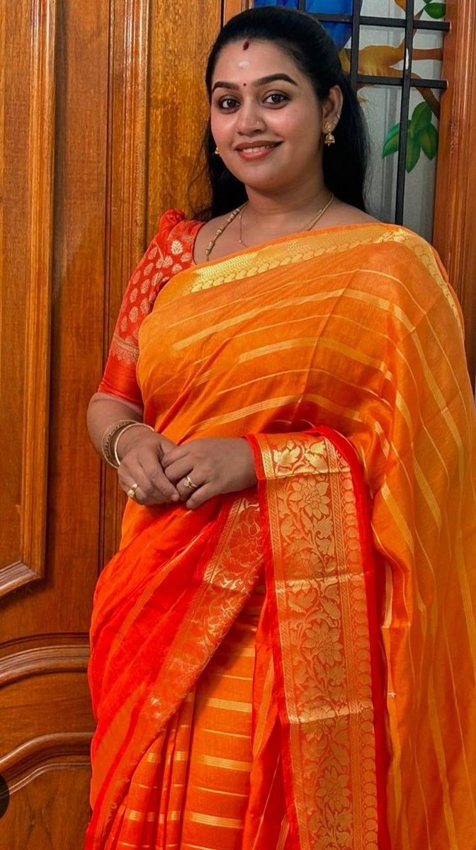 Dr_xmann's tweet photo. @Meenu_aunty Achoo aunty neengala🤭
Un kolutha odambu enaku Venum unga paiyanuku ok tha 🥵

Enna solringa?? https://t.co/bVyvrUPYme