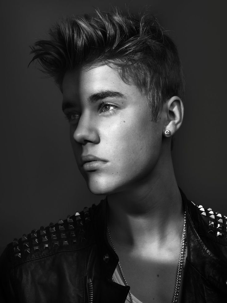Dumbmuneeba's tweet photo. Justin Drew Bieber https://t.co/gnLBkhVlXF