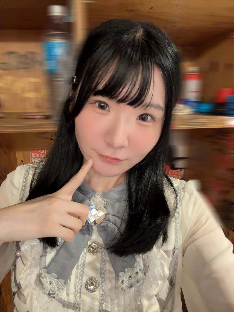 ASANAGI_rin's tweet photo. きょうも有難う😵‍💫💞ラスト対バン❕
なんだかしみじみしちゃうけど
たのしいライブではっぴ ~でした♡♡♡

いっぱい会いにきてくれてありがとう✊🏻
プレゼントもうれしいねえ💌´-
あとポイントカード特典も使ってくれて
協力してくれてありがとう😭♡♡

次はラストライブ❕
ぜったいきて ~ ~ ~ ~！🥹💗 https://t.co/D3iz4rhDYQ