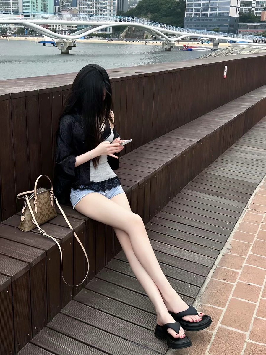 qingsui98's tweet photo. #杭州cos
抬眼对视的瞬间，故事就开始了

https://t.co/NiSn53KjCO https://t.co/omkVOPVSfJ