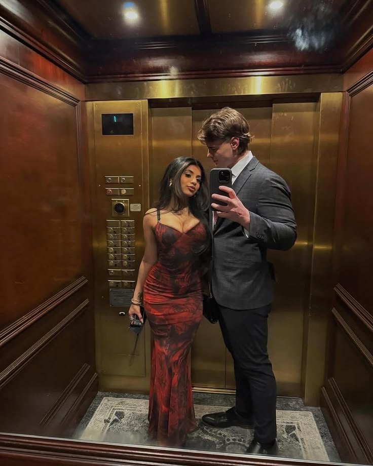 newlookspitu's tweet photo. Indian men are just jealous because we're dating better men and avoiding brown incels. 😂 https://t.co/AILmhh13kj