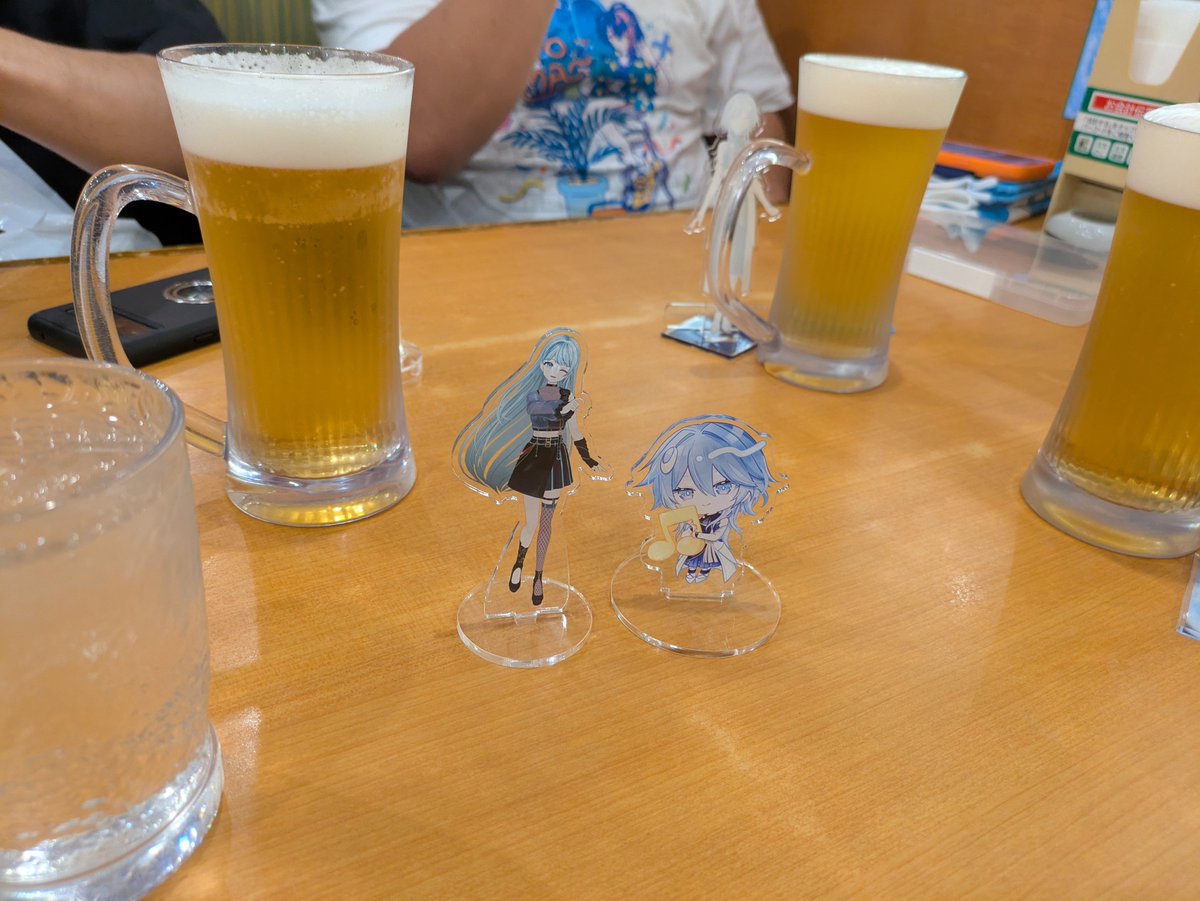 genzimaruf2's tweet photo. 中打ち上げ！
#minaTONELIVE https://t.co/mBZFrs8fbg