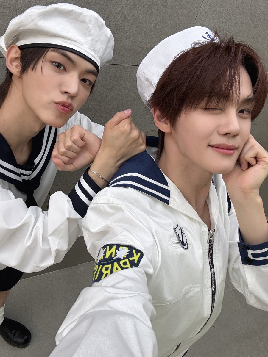 MBCMusicCore's tweet photo. 콩또 마린룩에 그냥 퐁당 빠지고 싶어~ 아잉 ෆ˃̶͈̑.˂̶͈̑ෆ

#김규빈 #KIMGYUVIN #AND2BLE
#도훈 #DOHOON #TWS https://t.co/PW1yJlUKSB
