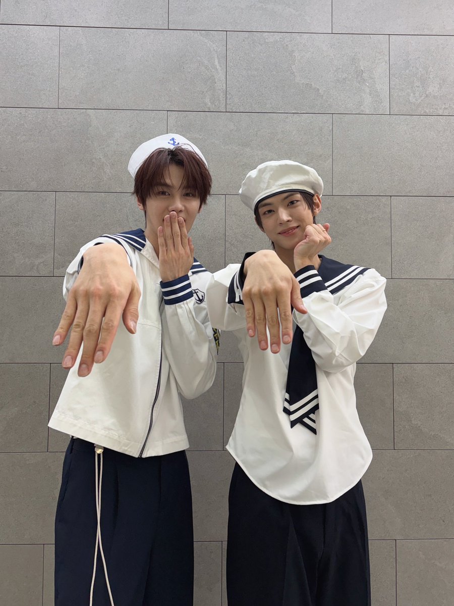 MBCMusicCore's tweet photo. 콩또 마린룩에 그냥 퐁당 빠지고 싶어~ 아잉 ෆ˃̶͈̑.˂̶͈̑ෆ

#김규빈 #KIMGYUVIN #AND2BLE
#도훈 #DOHOON #TWS https://t.co/PW1yJlUKSB