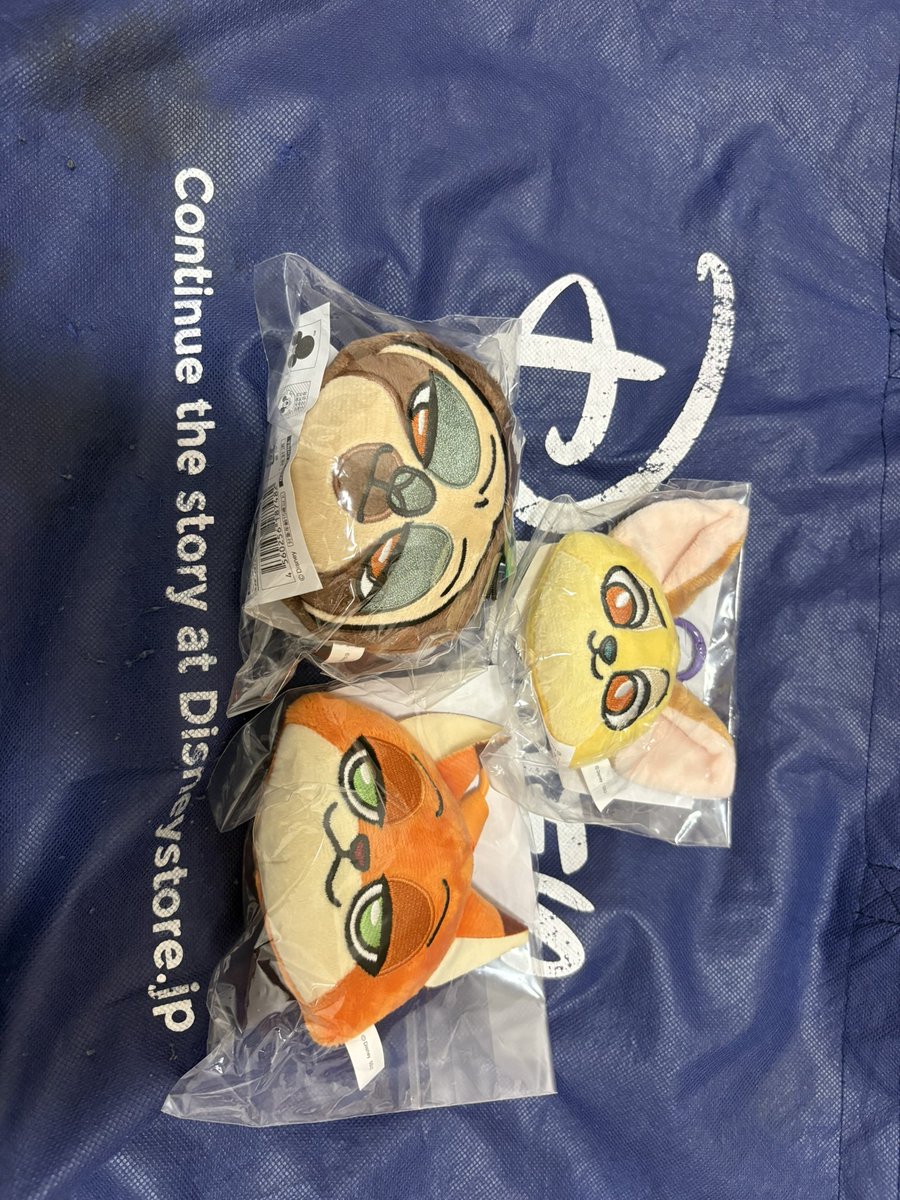 fiiaa1209's tweet photo. B賞ゲイリー当たらなくて全部引きました🥲
ズートピア ハッピーくじ
Ｃ賞…１個1000
Ｄ賞、Ｅ賞…850

南福岡駅〜博多駅、博多駅〜姪浜駅手渡しまとめ買い優先 https://t.co/TjGY8WBNAx