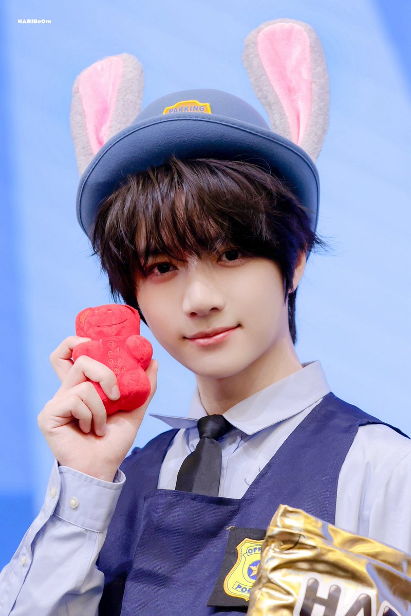 HARIBeOm_313's tweet photo. εïз 260802 εïз MAKESTAR TAIPEI
 🍬🧸🐰🚨
#투모로우바이투게더 
#범규  #BEOMGYU #TXT_범규
#TXT #TOMORROW_X_TOGETHER #ボムギュ https://t.co/vG5IVGxAvV