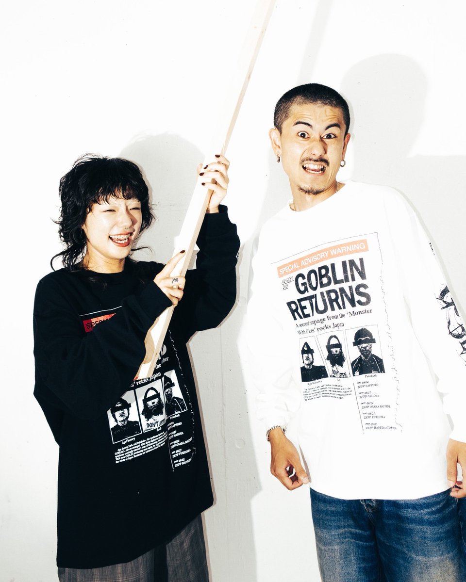 Paledusk_jpn's tweet photo. 【PD MERCH INFO】

GOBLIN TOUR 2026 にて販売するMerchandiseのLOOKを公開！

>NewsPaper L/S Tee
Size L/XL
Color White/Black
Price ¥7,500-

>Giant Robo S/S Tee
Size M/L/XL
Color Black
Price ¥6,500

>Big Oni S/S Tee
Size M/L/XL
Color Black
Price ¥6,000-

All Designed by @jacksondgreen 
All Photo by @imyousukefujita