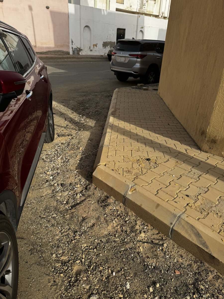 abuhrba's tweet photo. الم��اناة لا تنتهي مع شركات تاتي وتحفر وتترك المكان بأسواء حالته. 

رغم تقديمي بلاغين ولكن دون جدوى 
@Momah_SA 
@JeddahAmanah 
@balady_gov 

هل لديكم حل لعبث الشركات؟ https://t.co/1lid94ookF