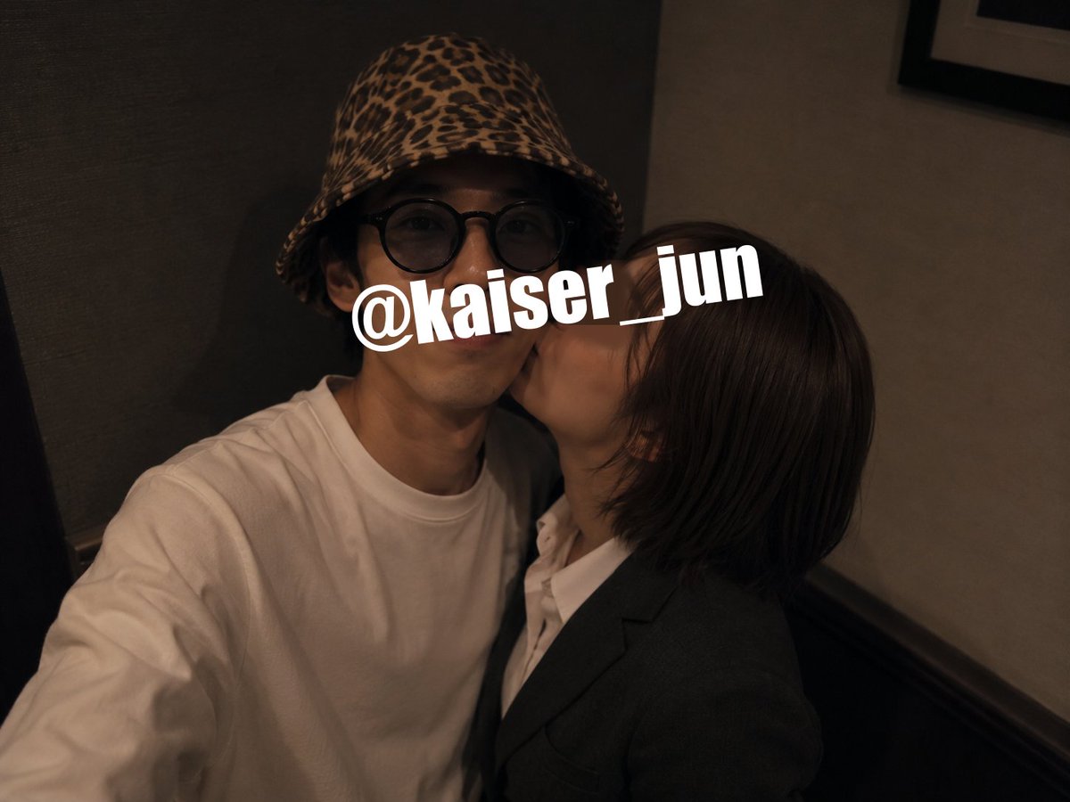 Kaiser_jun's tweet photo. スーツ姿のOLさんと。お膝の上に乗せて、お尻をペンペン、まずは平手でスぺンキング！ 叩かれたら濡らしてしまういけない子だったので、四つん這いでショーツを脱がして鞭とパドルでさらにお仕置きしました。い���子になれたかな？ 悪い子になったらまたお仕置きしますからね💥 https://t.co/1SxXnPIzQa