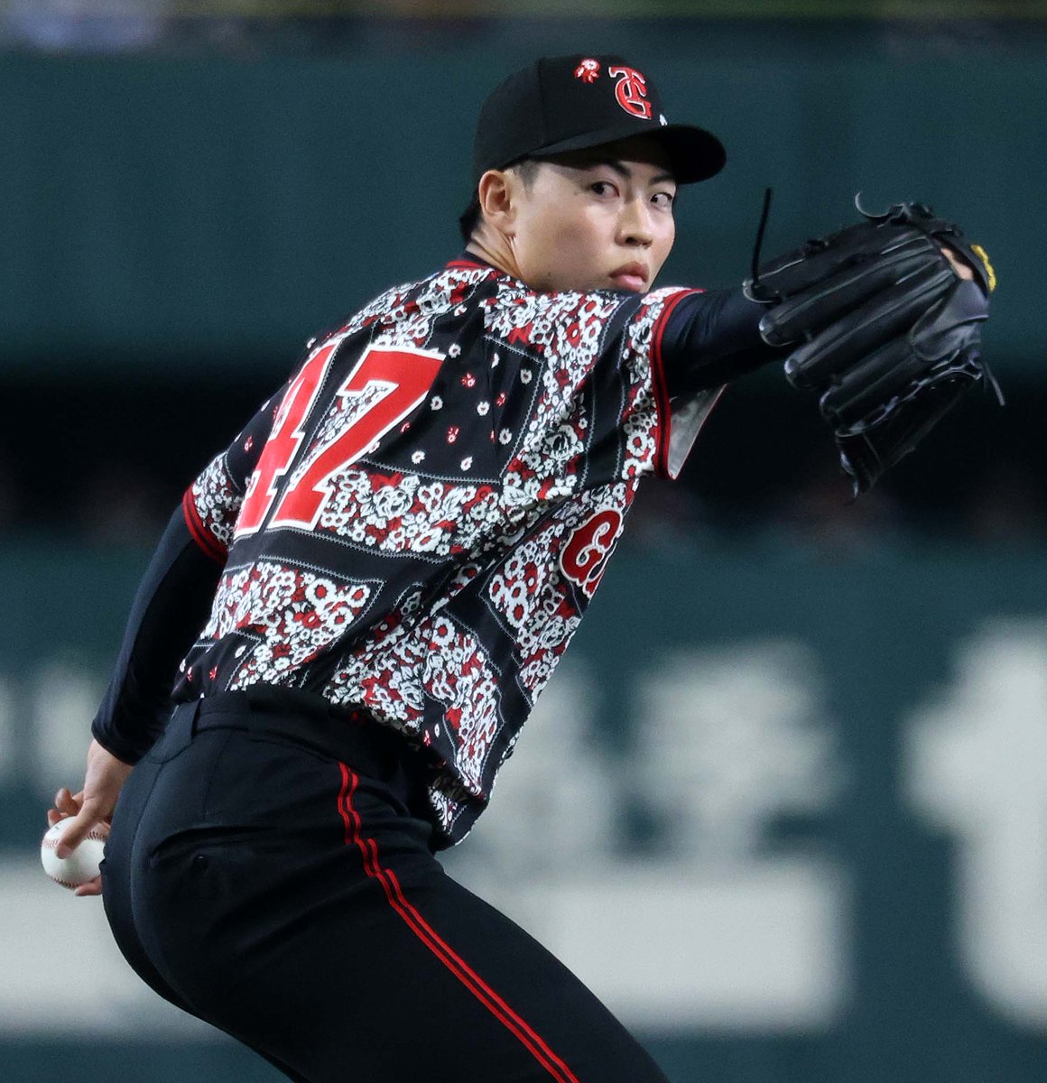 TokyoGiants's tweet photo. 【八回表】巨人 1-2 DeNA

2番手 #森田駿哉 投手が登板し、2つの四死球で得点圏にランナーを背負うも、無失点で切り抜ける。 https://t.co/IDSXXfYSbO