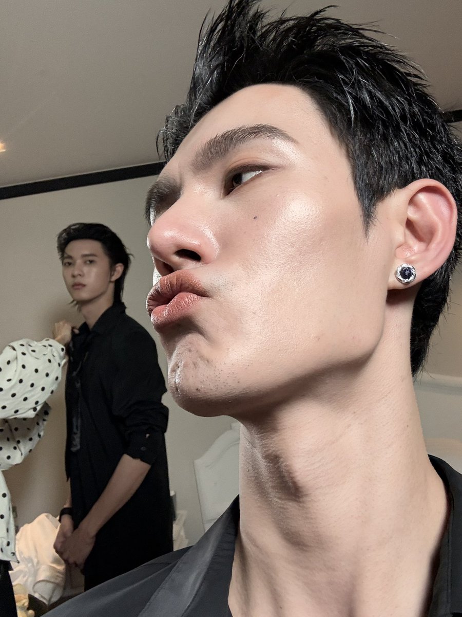 pavelphoom's tweet photo. นี่หรอ 😳😋 https://t.co/eKk3RTaRXA