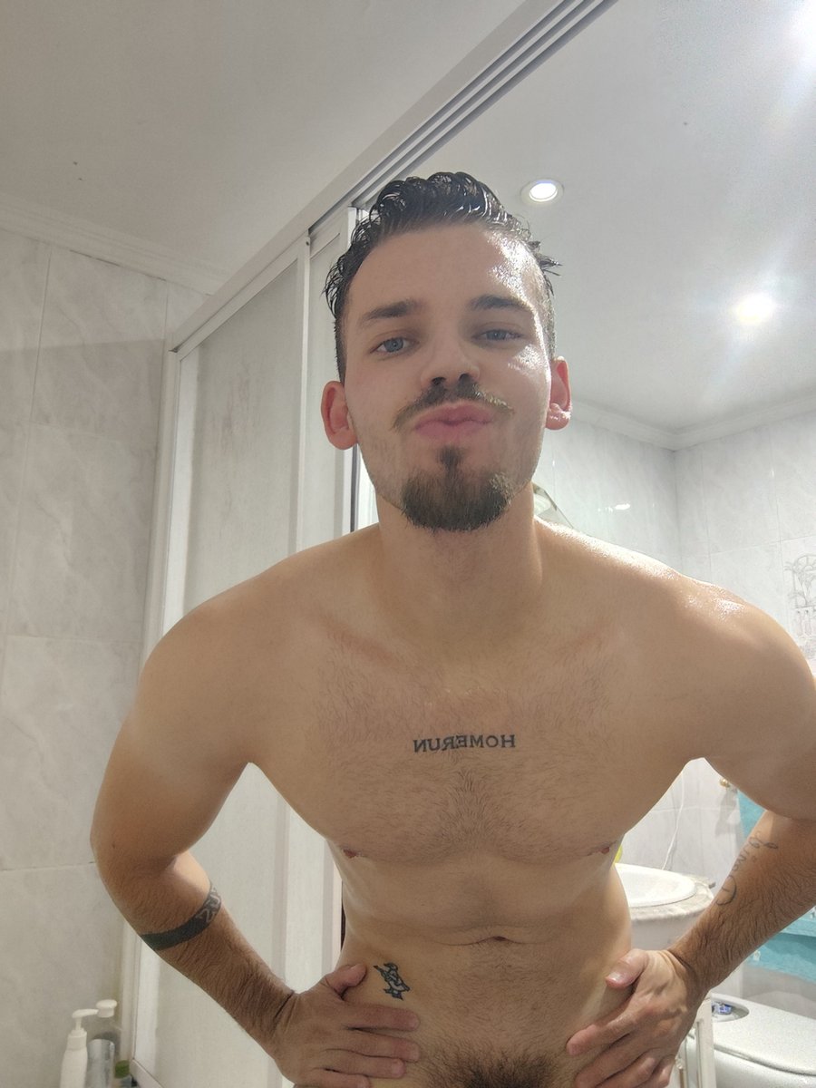 donlos__222's tweet photo. Siempre tan mojadito...💦💦💦 https://t.co/ex7e0meHzh