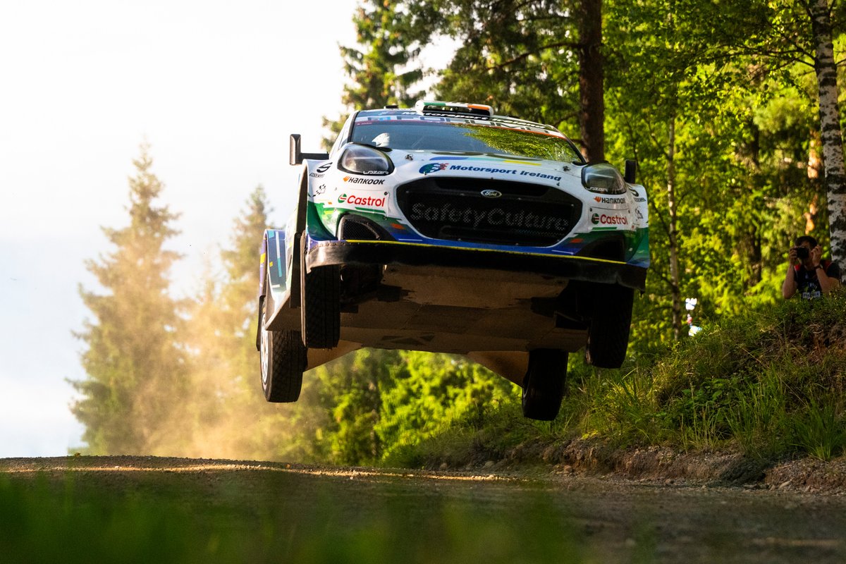 LVRally's tweet photo. Rallija kopvērtējuma ceturtajā vietā ātrākā no Hyundai Shell Mobis WRT ekipāžām, kuru pilotēja Adrians Formo.

Tikmēr ātrākā no M-Sport Ford WRT komandas izrādījās Džoša Makerlīna ekipāža, kurai sacensību izskaņā septītā vieta. https://t.co/lW3Jme1nBu