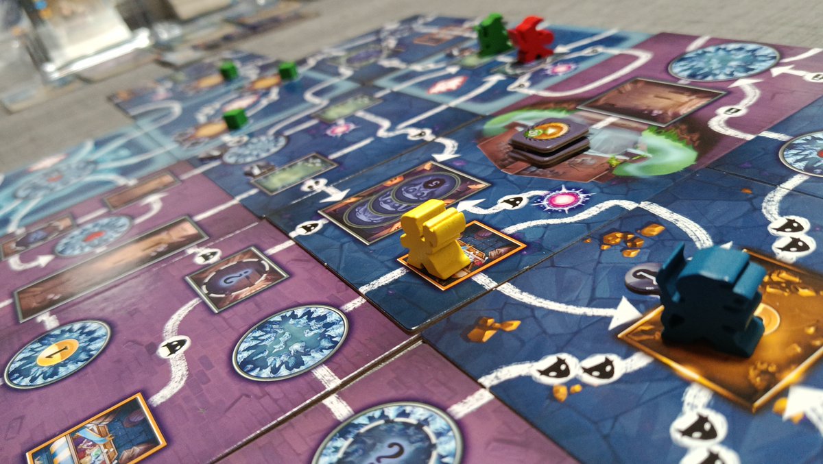 Juegos221B's tweet photo. Nos está encantando Clank! Catacumbas de @DevirIberia Muy cachondo con el sistema de loseteo. https://t.co/twh7cM9vJc