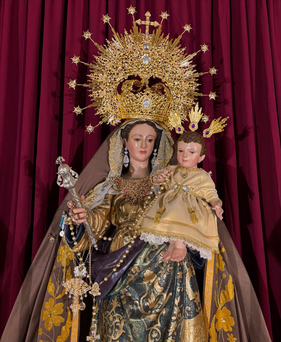 NtraSraAngeles's tweet photo. Así se nos presenta la Virgen de los Ángeles para la celebración de la Función Principal en su honor hoy a las 18h en su Capilla.

#Angeles #PatronadeMiraflores #Gloriasmalaga https://t.co/ccb8bsrRnb