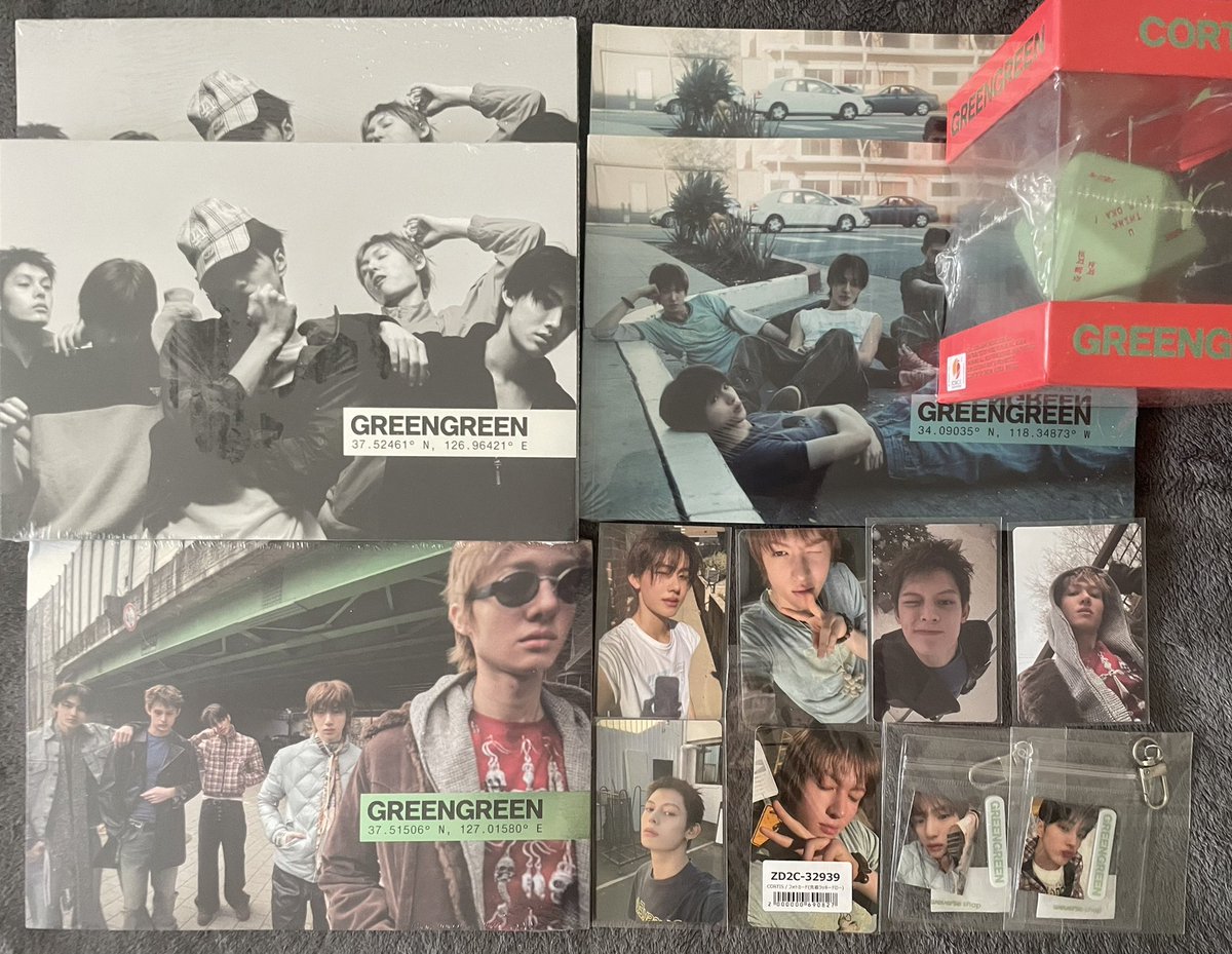 your_paperstar's tweet photo. พร้อมส่งอัลบั้ม GREENGREEN

- STREET ver มี 2 อัลบั้ม : 530
- STUDIO ver มี 2 อัลบั้ม : 530
- BRIDGE ver มี 1 อัลบั้ม : 530
- DICE ver มี 1 อัลับ้ม : 790

- Weverse POB 
: pouch keyring จูฮุน กอนโฮ ชิ้นละ 120
: การ์ด มาร์ติน เจมส์ 290

ราคารวมส่ง สนใจ dm ได้เลยค่ะ 
#ตลาดนัดcortis https://t.co/92889BkRuU