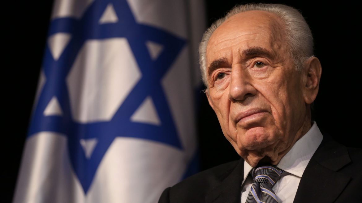 Itongadol's tweet photo. Hoy en la historia judía / Nace el ex presidente de Israel y Premio Nobel de la Paz Shimon Peres

Ver más: https://t.co/qv93hChfsz

#Efemerides #ShimonPeres #Israel @Israel #OTD #OnThisDay https://t.co/cF9WwDgS2K