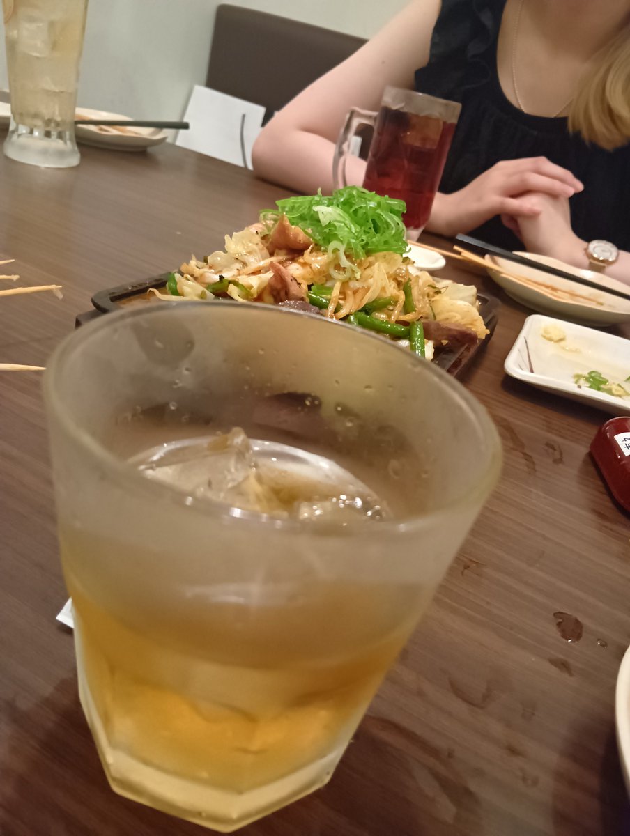 hakobune_gaming's tweet photo. 2日後期末テストだけど飲んでます！！🍻
最高！() https://t.co/AFjkgLjcWD