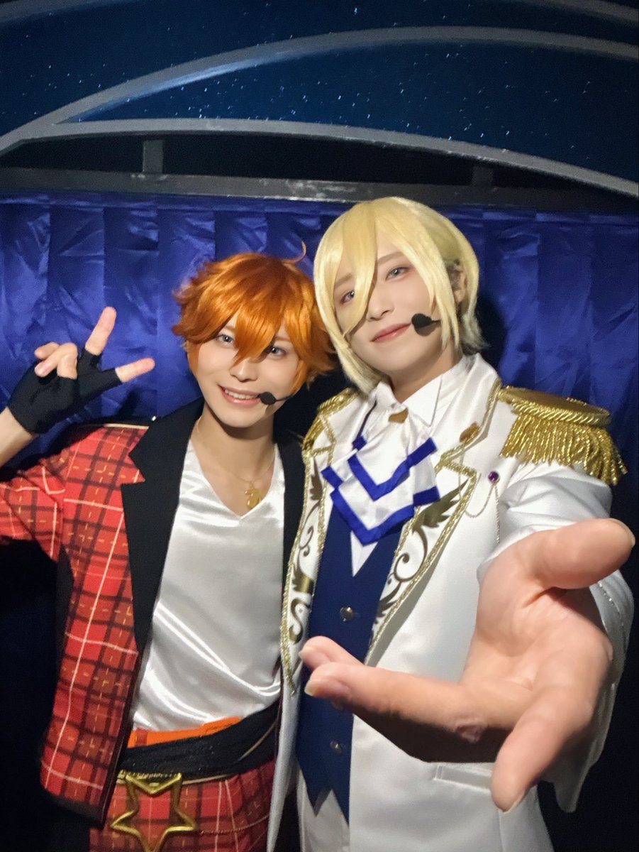 tomizono_rikiya's tweet photo. キラキラのステージでまた会おう♪

#あんステ #明星スバル #天祥院英智 https://t.co/O4wF9ggXSQ