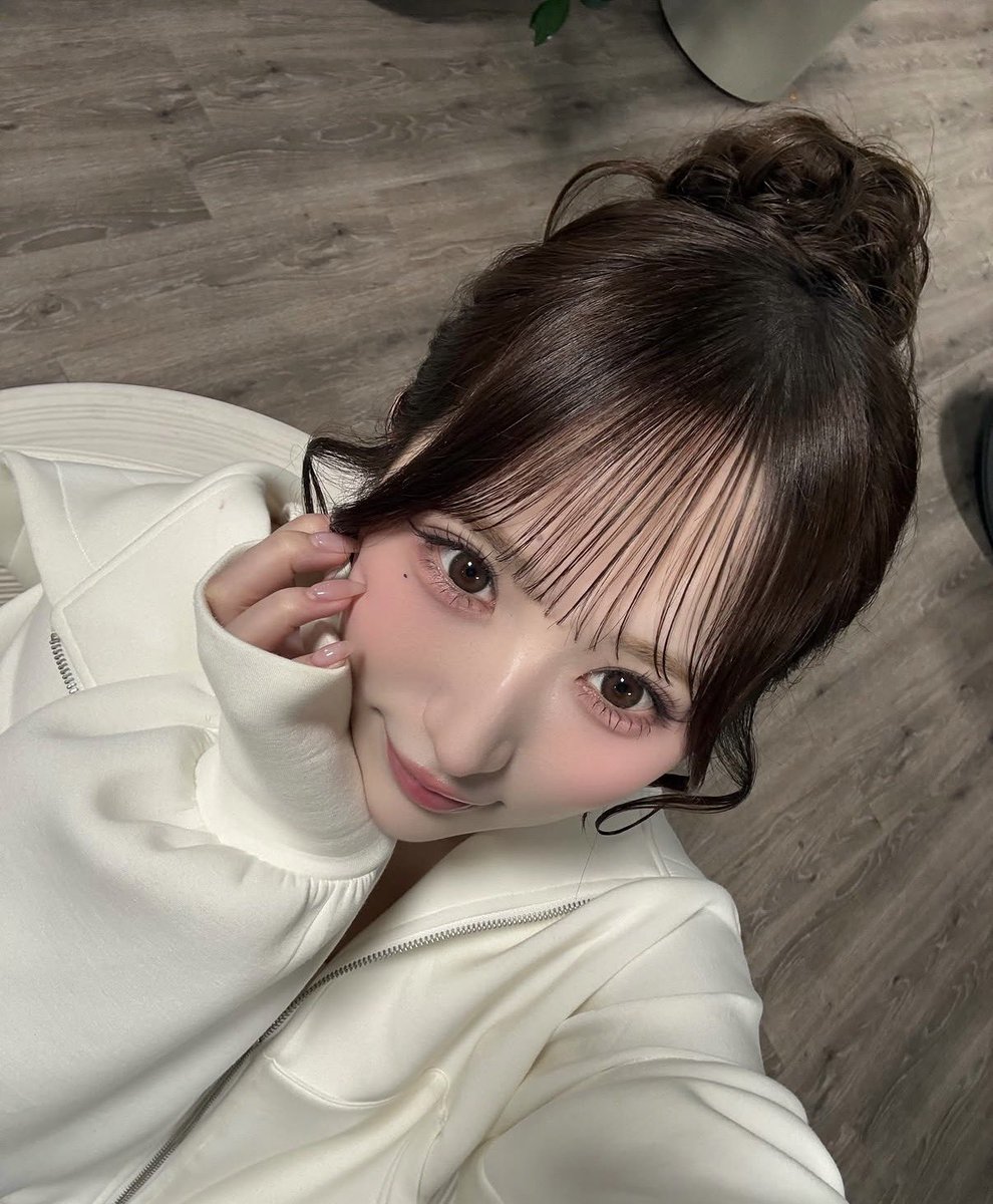 fruitune_suchi's tweet photo. お団子なちさんもかわいい大好き🥰💚
#小川奈々子
#きゃんちゅー https://t.co/3aWr3wm3Y7